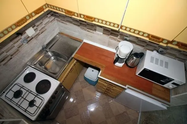 Ev (Ante - spacious & close to the sea - )