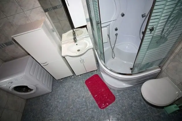 Ev (Ante - spacious & close to the sea - )