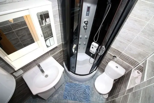 Ev (Ante - spacious & close to the sea - )