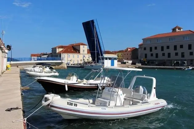 Ev (Ante - spacious & close to the sea - )