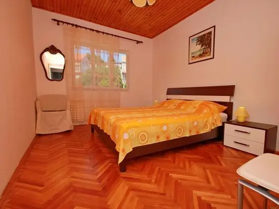 Ev (Villa Antea - 80 m from the beach - H)