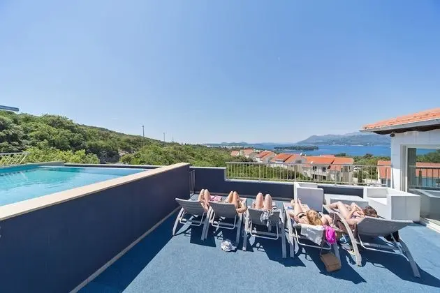 Stüdyo (Family Studio with Terrace)