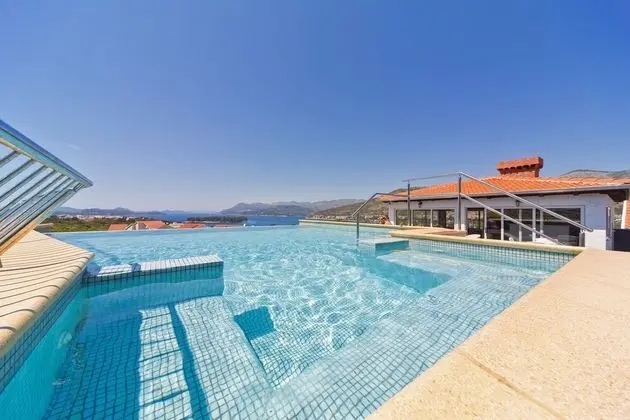 Stüdyo (Twin Studio Apartment with Terrace)