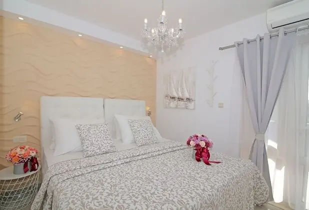 Stüdyo (Twin Studio Apartment with Terrace)