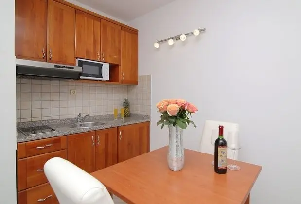 Stüdyo (Twin Studio Apartment with Terrace)