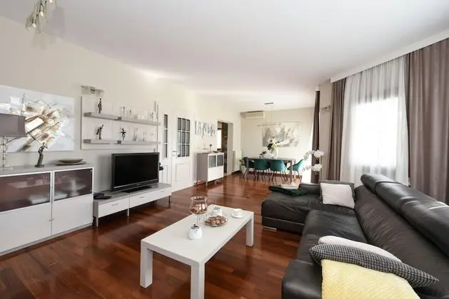 Villa, Sigara İçilebilir