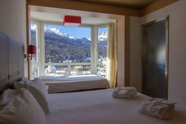 Üç Kişilik Oda (with Spa Access)