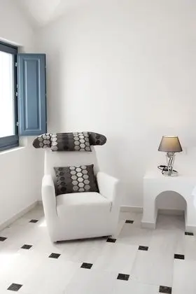 Suite with Infinity Private Pool, Caldera View