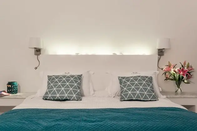 Suite with Infinity Private Pool, Caldera View