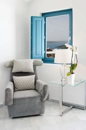 Suite with Infinity Private Pool, Caldera View