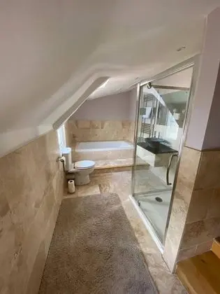 Deluxe Tek Büyük Yataklı Oda, Banyolu/Duşlu