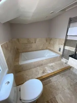 Deluxe Tek Büyük Yataklı Oda, Banyolu/Duşlu