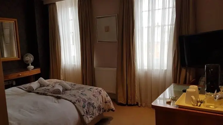 Executive Tek Büyük veya İki Ayrı Yataklı Oda, Banyolu/Duşlu