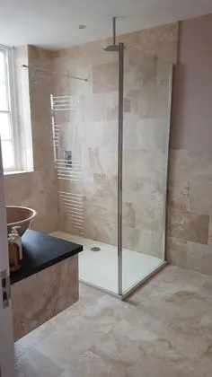 Executive Tek Büyük veya İki Ayrı Yataklı Oda, Banyolu/Duşlu