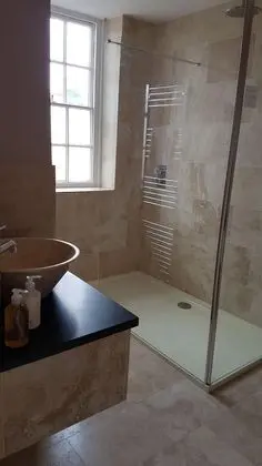 Executive Tek Büyük veya İki Ayrı Yataklı Oda, Banyolu/Duşlu