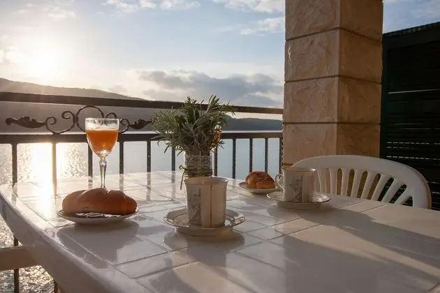 Stüdyo, Deniz Manzaralı