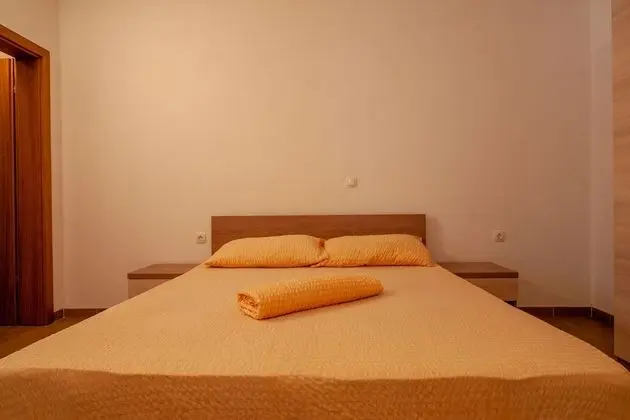 Stüdyo, Kısmi Deniz Manzaralı