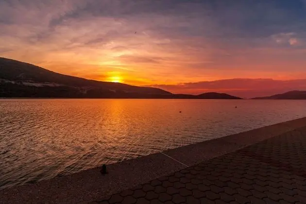 Stüdyo, Kısmi Deniz Manzaralı