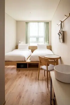 Studio Twin Room