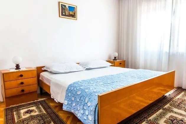 Apart Daire (AnteV - 80m from the sea with parking)