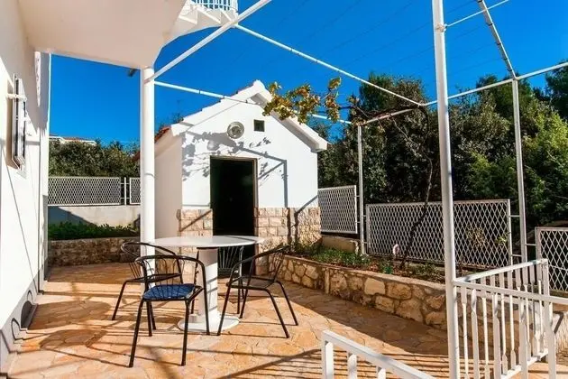 Apart Daire (AnteV - 80m from the sea with parking)