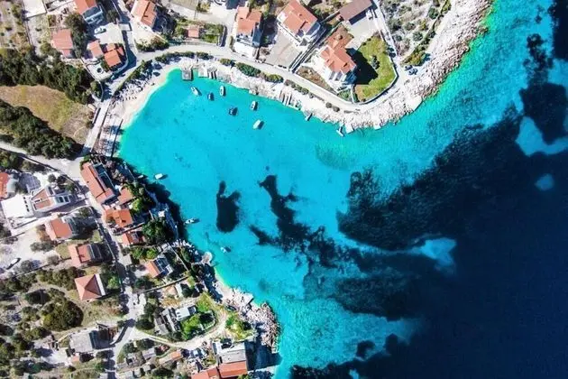 Apart Daire (AnteV - 80m from the sea with parking)