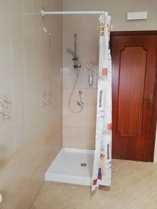 Tek Büyük veya İki Ayrı Yataklı Oda, Özel Banyo (External)
