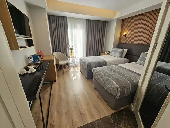 Standard Tek Büyük veya İki Ayrı Yataklı Oda