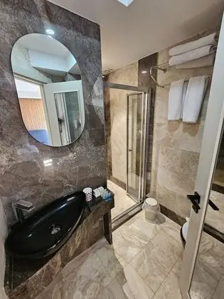 Standard Tek Büyük veya İki Ayrı Yataklı Oda