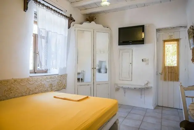 Tek Büyük Yataklı Oda