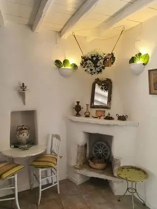 Üç Kişilik Oda