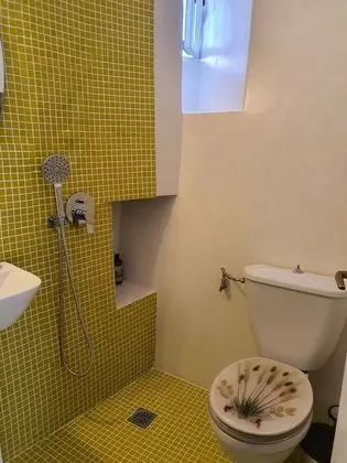 Üç Kişilik Oda