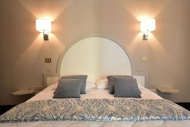 Classic Üç Kişilik Oda, Kısmi Deniz Manzaralı