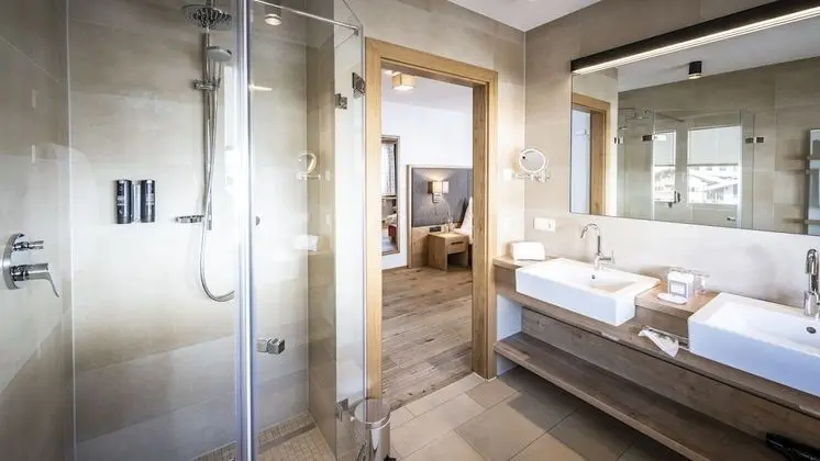 Deluxe Tek Büyük Yataklı Oda, 2 Tek Kişilik Yatak, Dağ Manzaralı