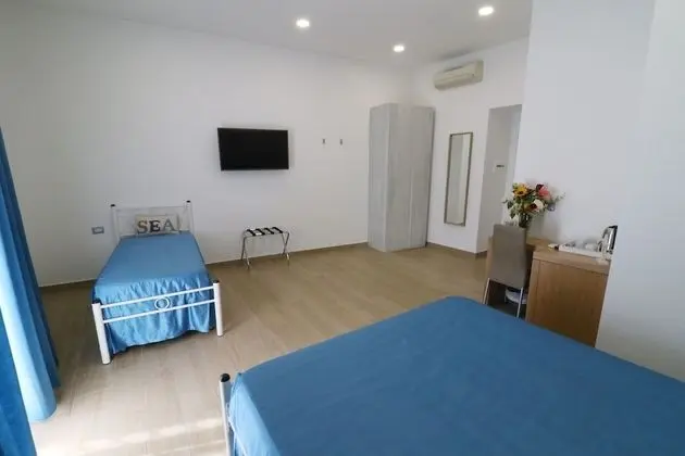 Dört Kişilik Oda, Balkon (Anacapri)