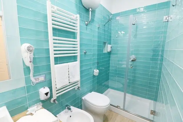 Dört Kişilik Oda, Balkon (Anacapri)