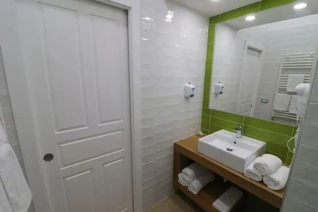 Dört Kişilik Oda, Balkon (Marina Grande)