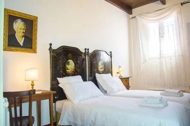 Deluxe Tek Büyük veya İki Ayrı Yataklı Oda (La Stanza della Nonna)