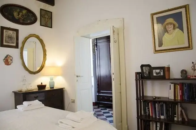 Tek Büyük Yataklı Oda (Stanza Della Mamma)