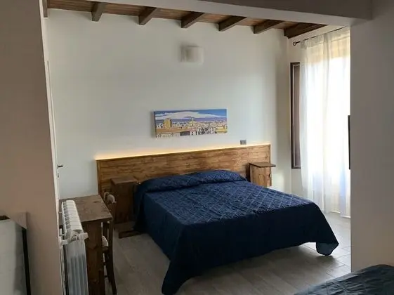 Üç Kişilik Oda, Balkon