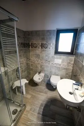 Üç Kişilik Oda, Balkon