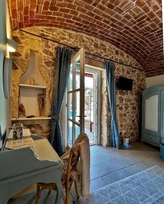 Deluxe Oda, Havuz Manzaralı