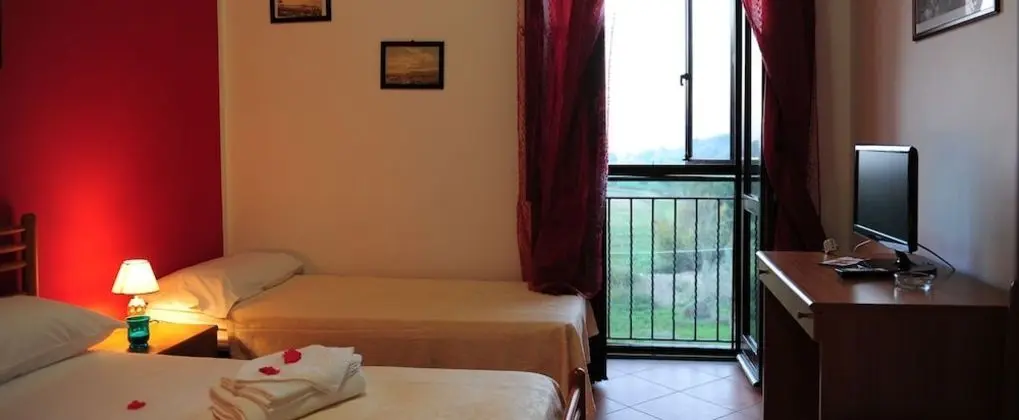 Deluxe Tek Büyük Yataklı Oda, 1 Büyük (Queen) Boy Yatak