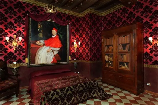 Tek Büyük Yataklı Oda