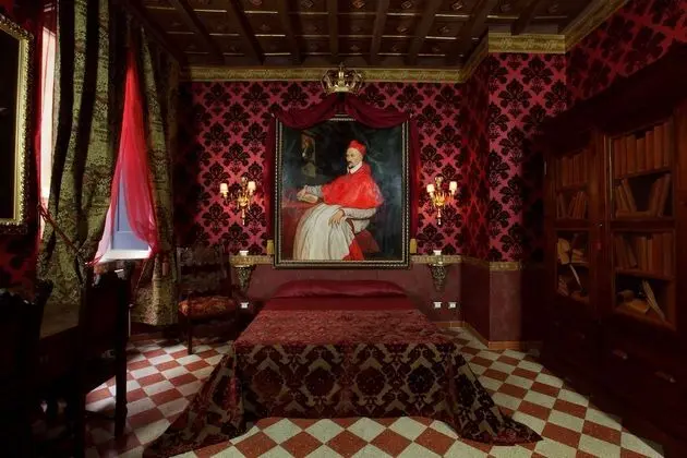 Tek Büyük Yataklı Oda