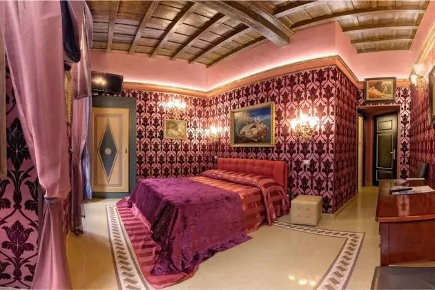 Tek Büyük Yataklı Oda