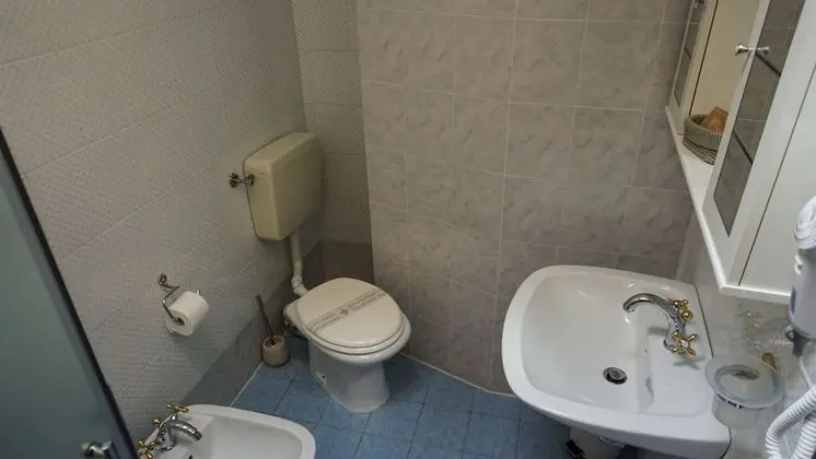 Traditional Üç Kişilik Oda