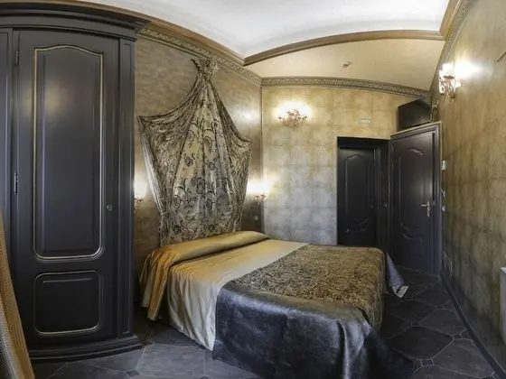 Tek Büyük Yataklı Oda (Small)