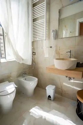 Comfort Tek Büyük Yataklı Oda (Ischia)