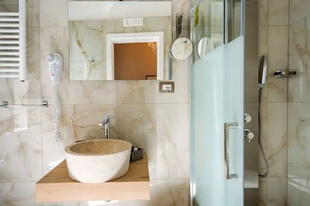 Comfort Tek Büyük Yataklı Oda (Ischia)